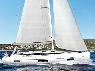 Yacht BAVARIA C45 - One - Foto 1