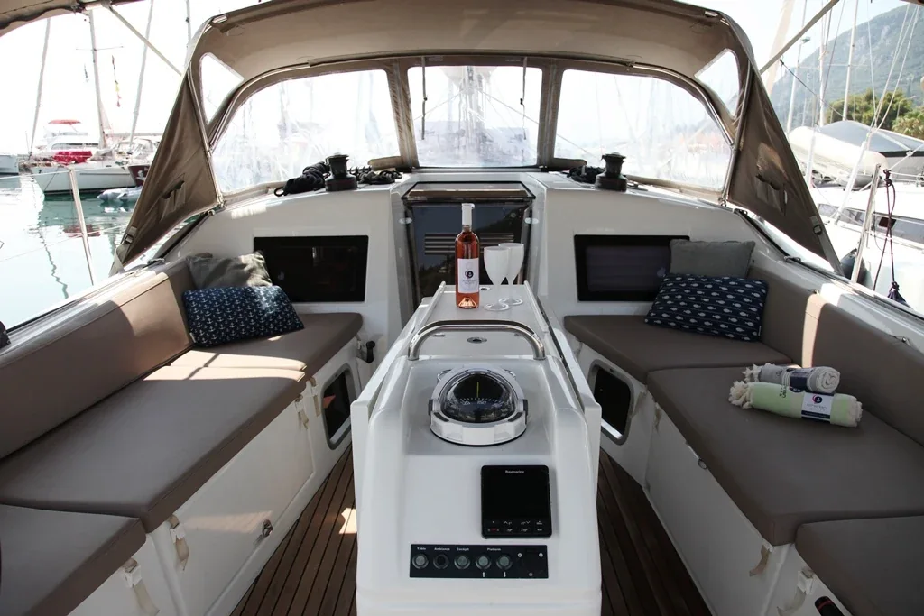 Yacht JEANNEAU Sun Odyssey 410 - Pangeo - Foto 1