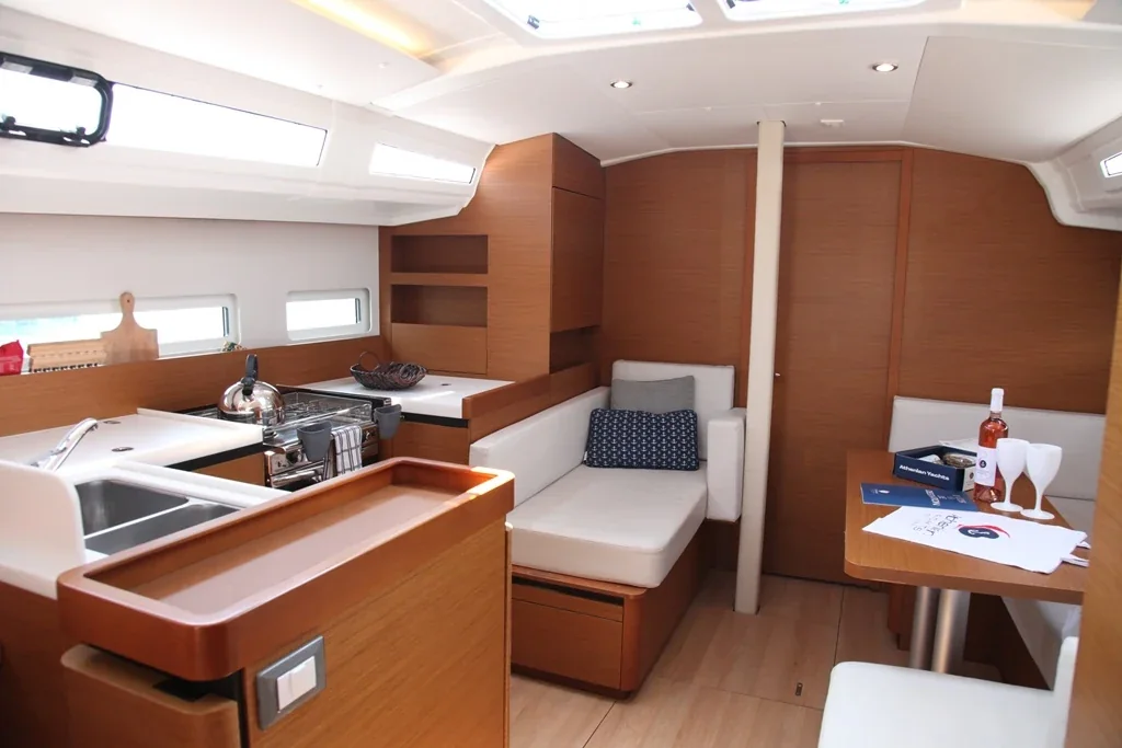 Yacht JEANNEAU Sun Odyssey 410 - Pangeo - Foto 1