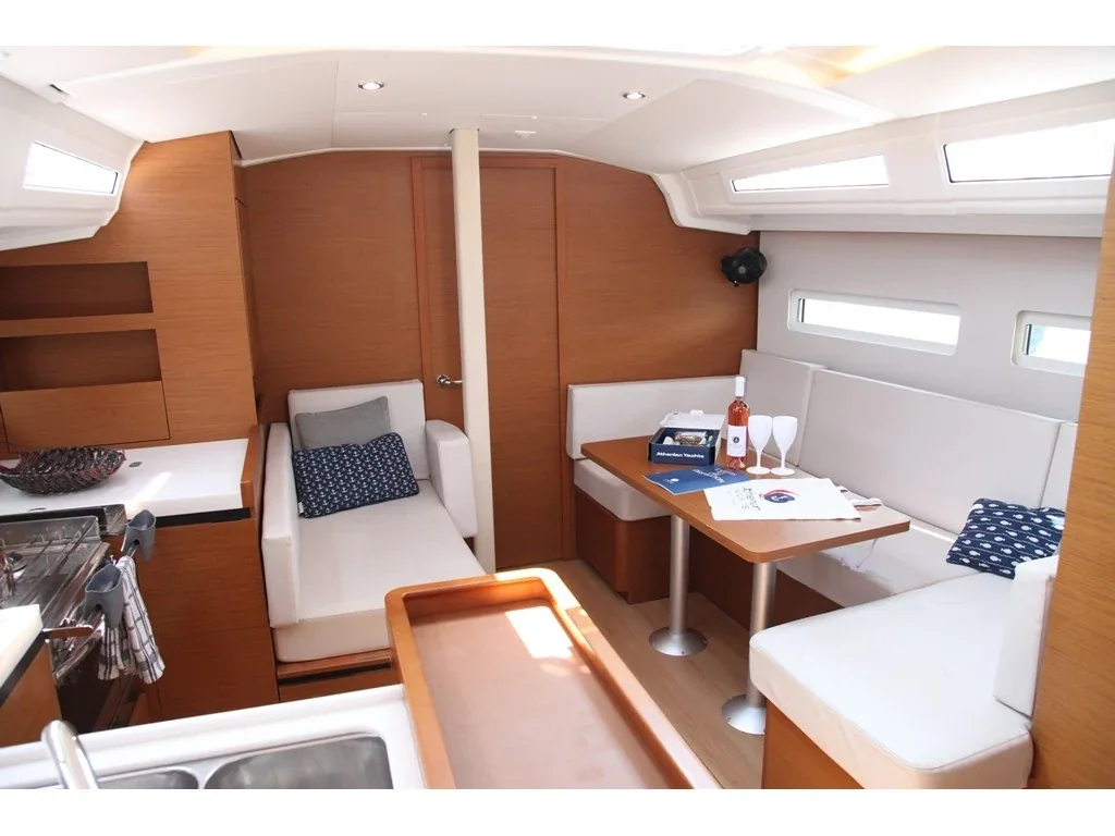 Yacht JEANNEAU Sun Odyssey 410 - Pangeo - Foto 1