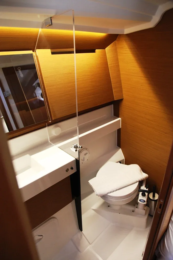 Yacht JEANNEAU Sun Odyssey 410 - Pangeo - Foto 1