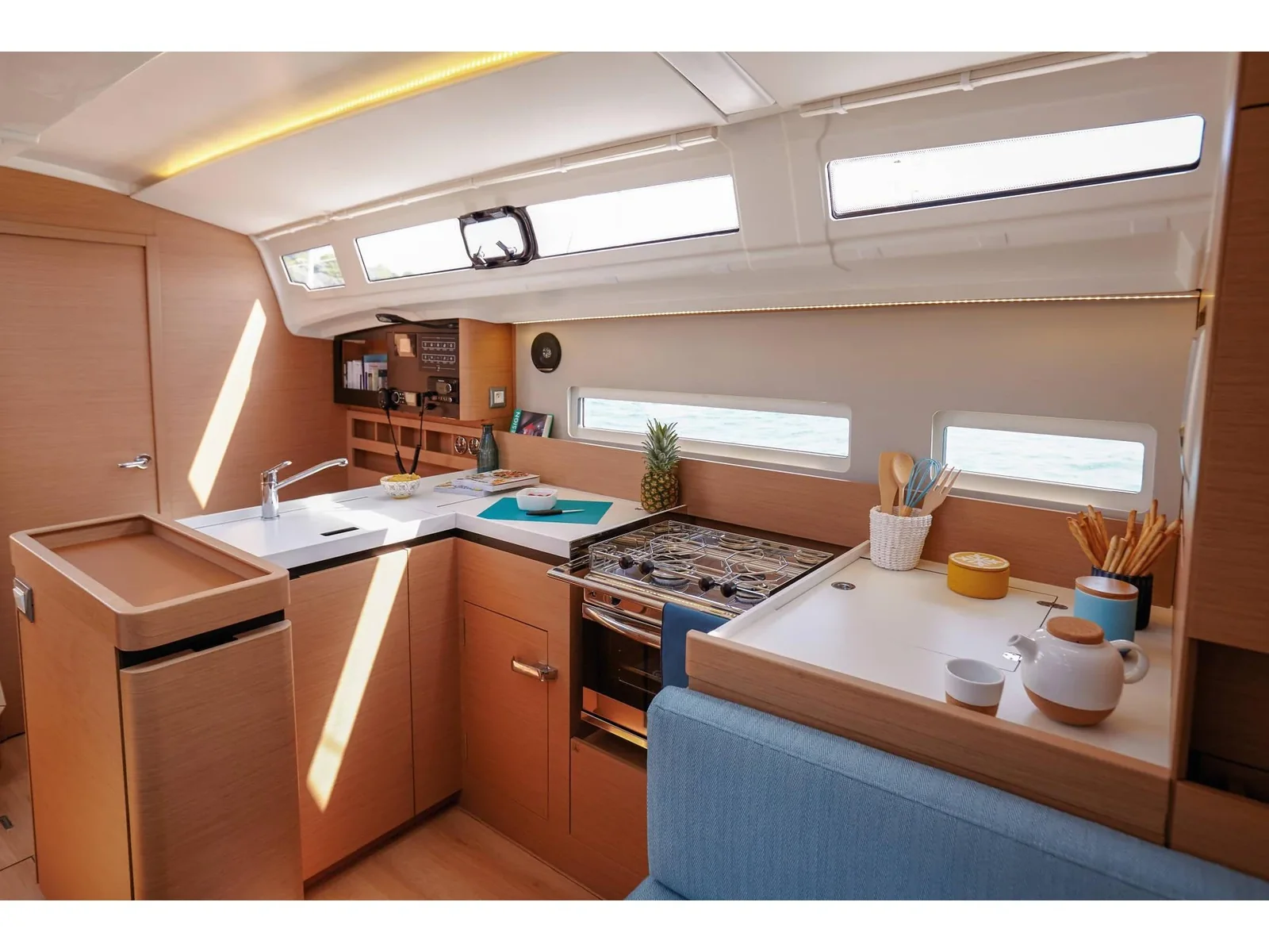Yacht JEANNEAU Sun Odyssey 410 - Liliane
