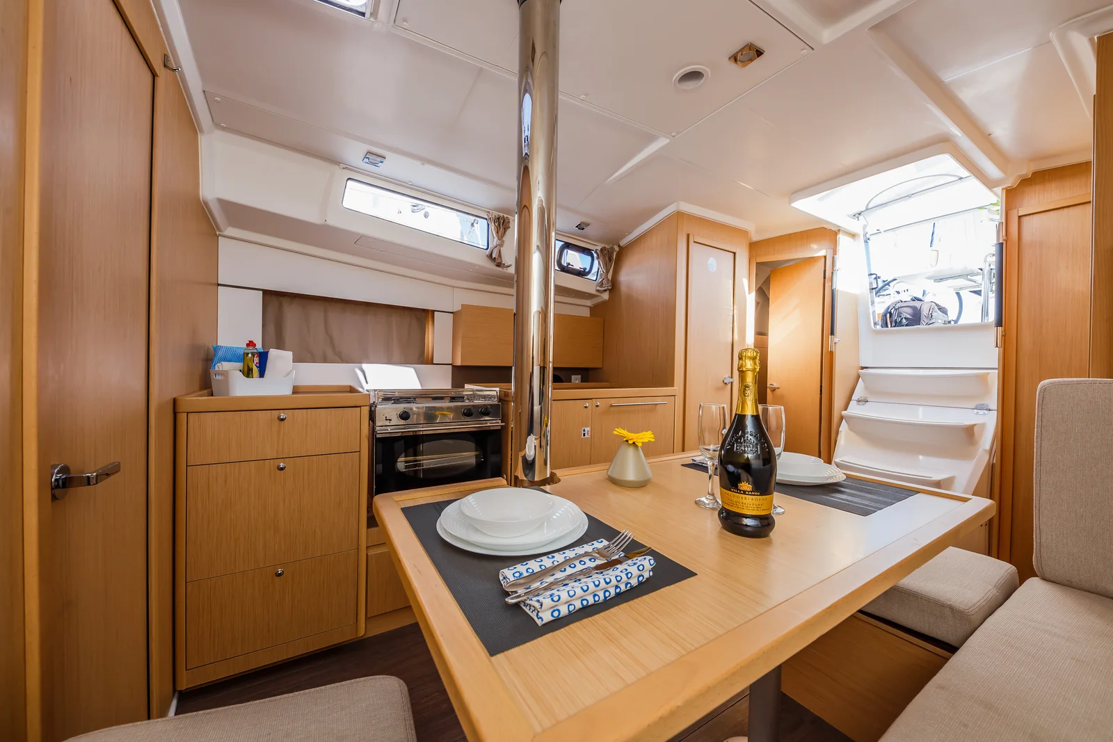 Yacht BENETEAU Oceanis 38.1 - Pleasure - Foto 1