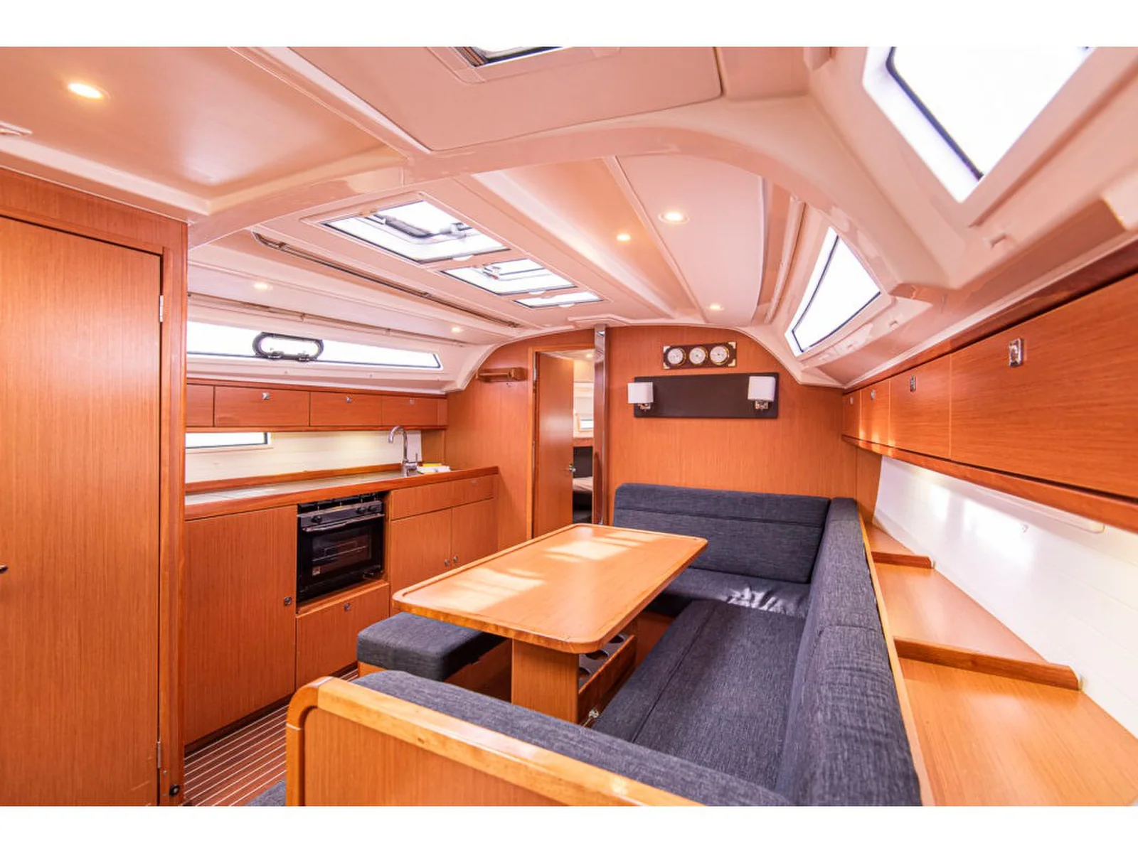 Yacht BAVARIA Cruiser 41 - Libeccio - Foto 1