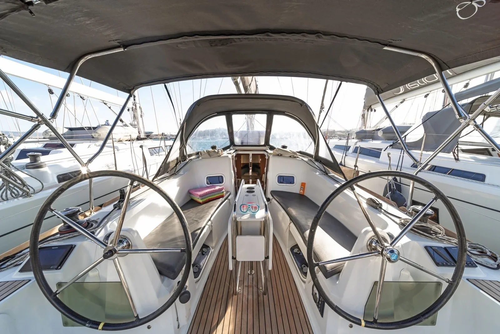 Yacht JEANNEAU Sun Odyssey 389 - Agios Georgios