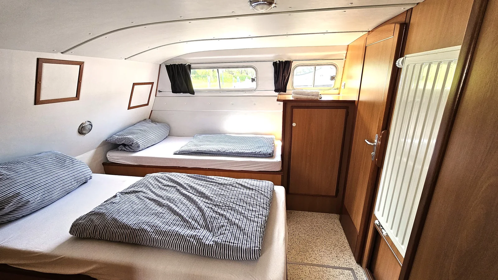 Yacht CHANTIER CPC Tarpon 37 DP - Persephone - Foto 1