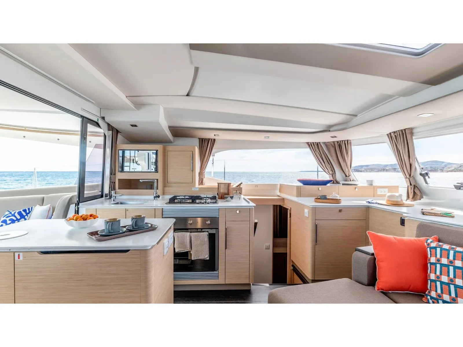 Yacht FOUNTAINE PAJOT 44 - Foto 1