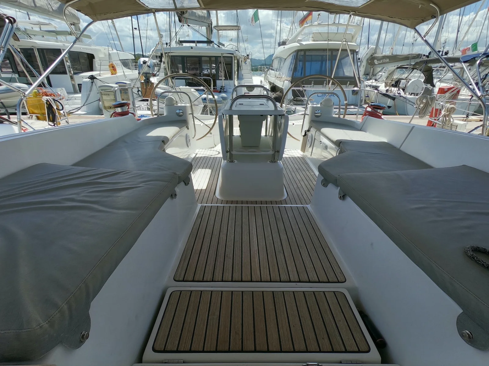 Yacht JEANNEAU 53 - Anita - Foto 1