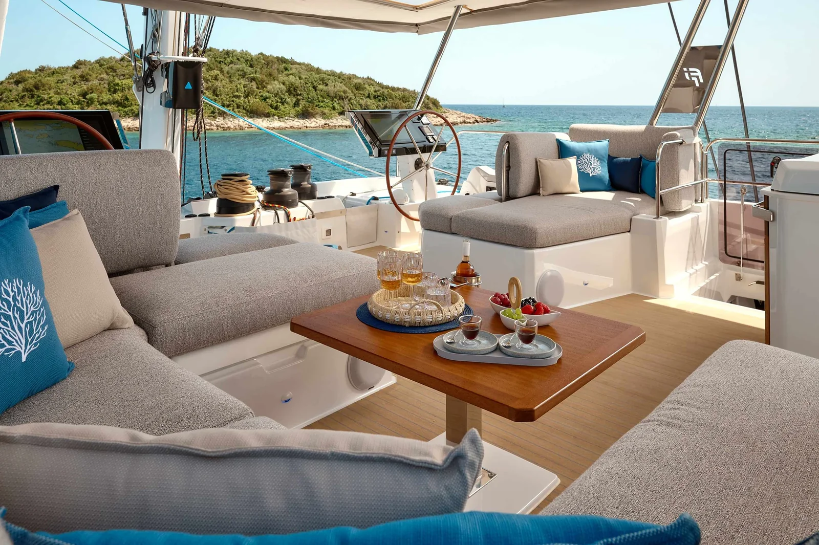 Yacht FOUNTAINE PAJOT Alegria 67 - Premium + - Foto 1
