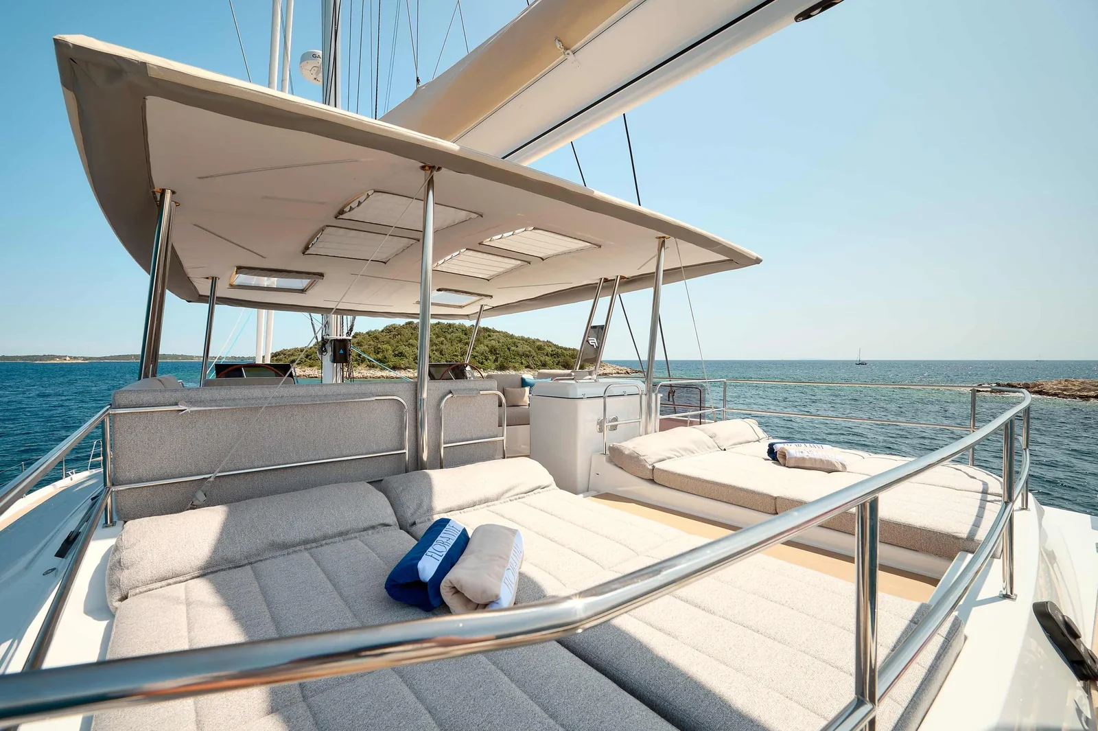 Yacht FOUNTAINE PAJOT Alegria 67 - Premium + - Foto 1