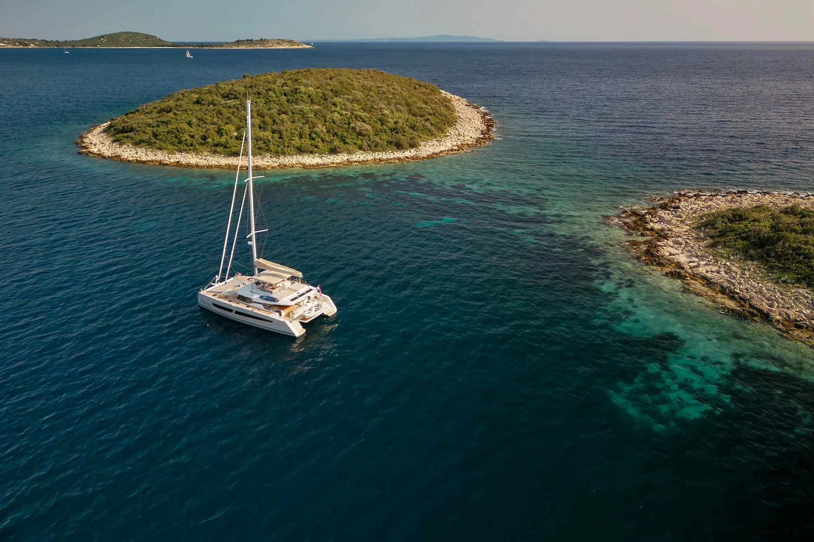 Yacht FOUNTAINE PAJOT Alegria 67 - Premium + - Foto 1
