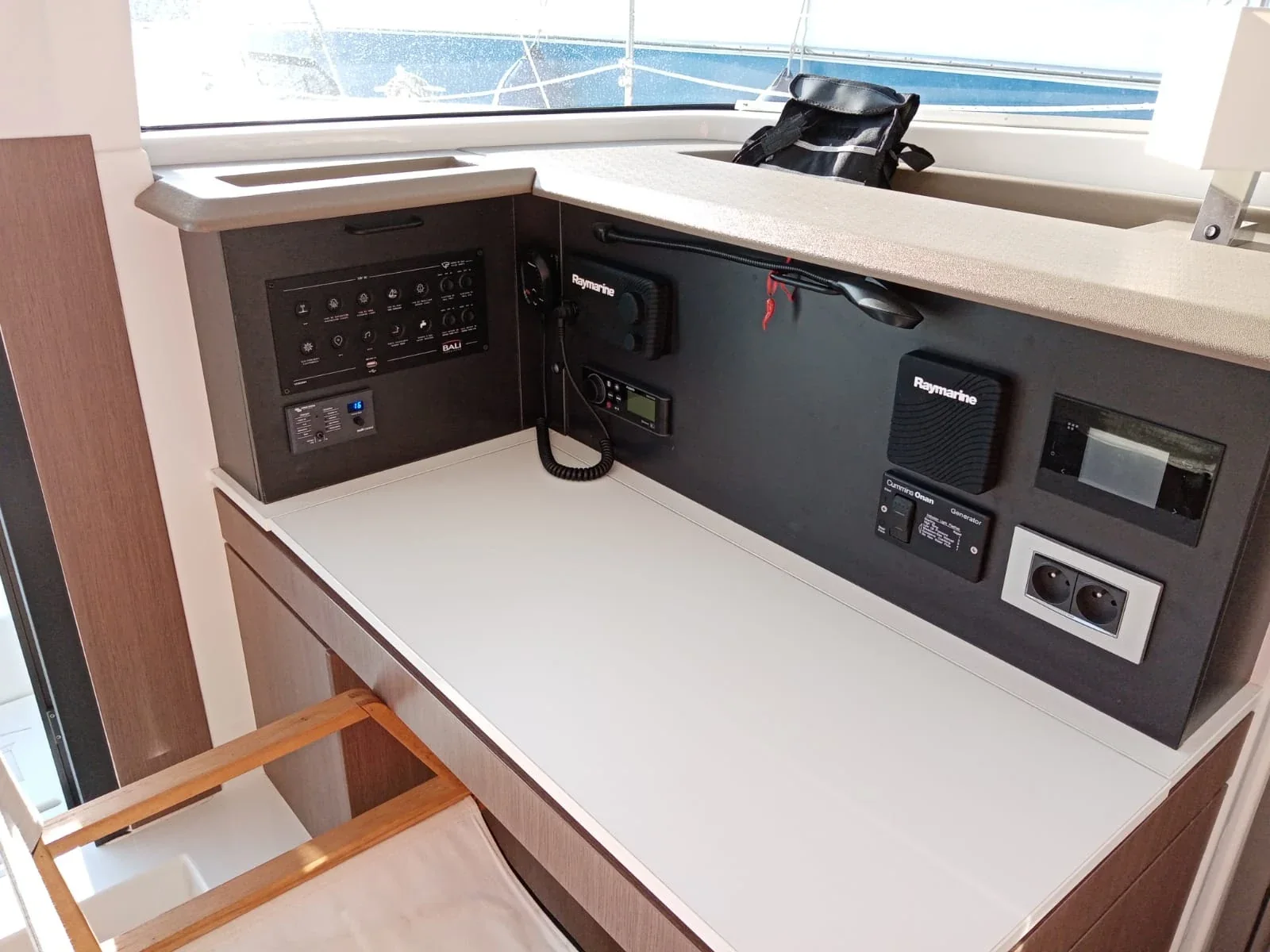 Yacht CATANA Bali 4.2 - aMare - Foto 1