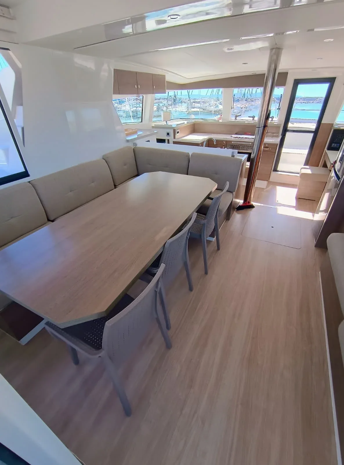 Yacht CATANA Bali 4.2 - Beta - Foto 1