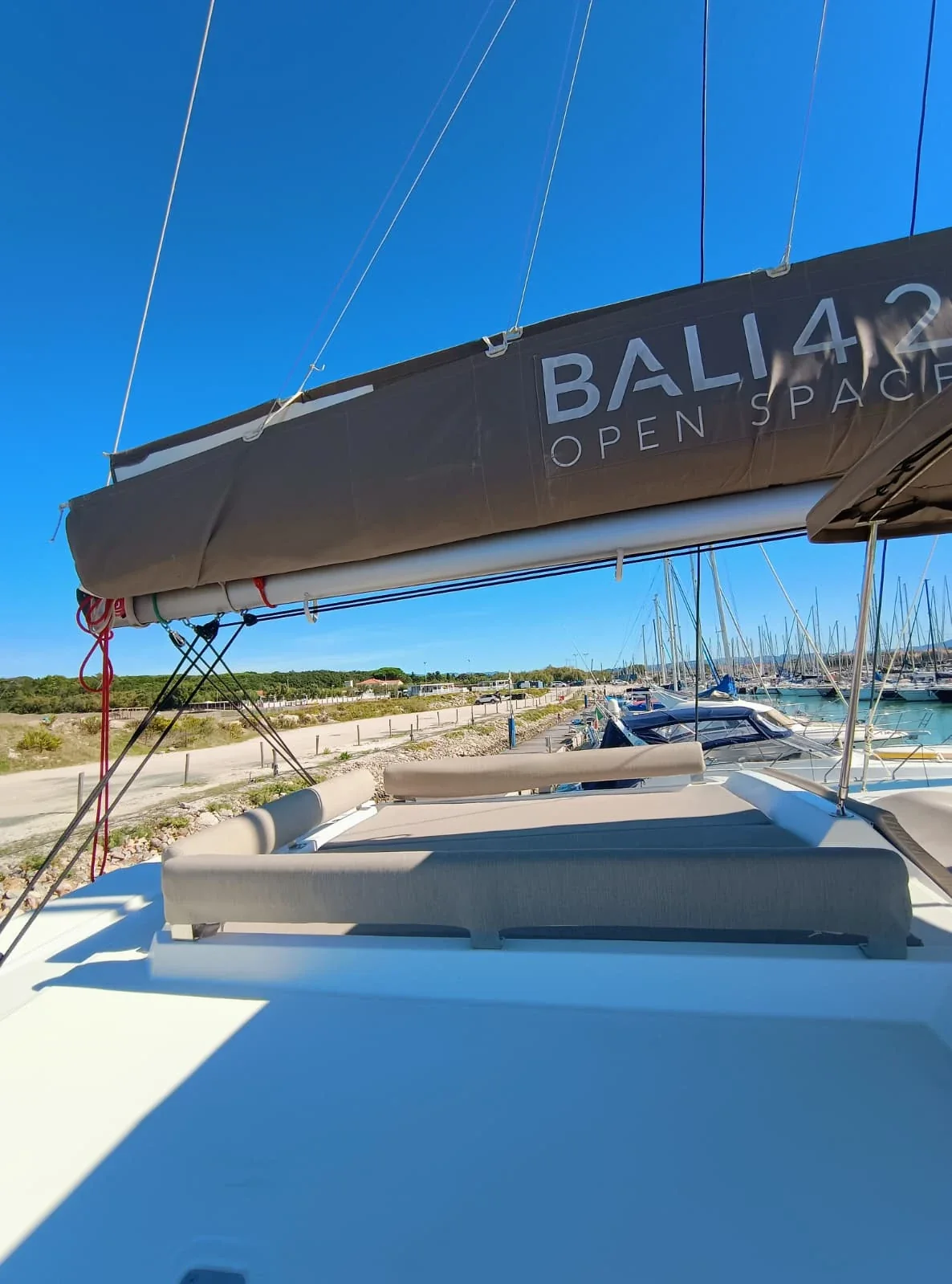Yacht CATANA Bali 4.2 - Beta - Foto 1