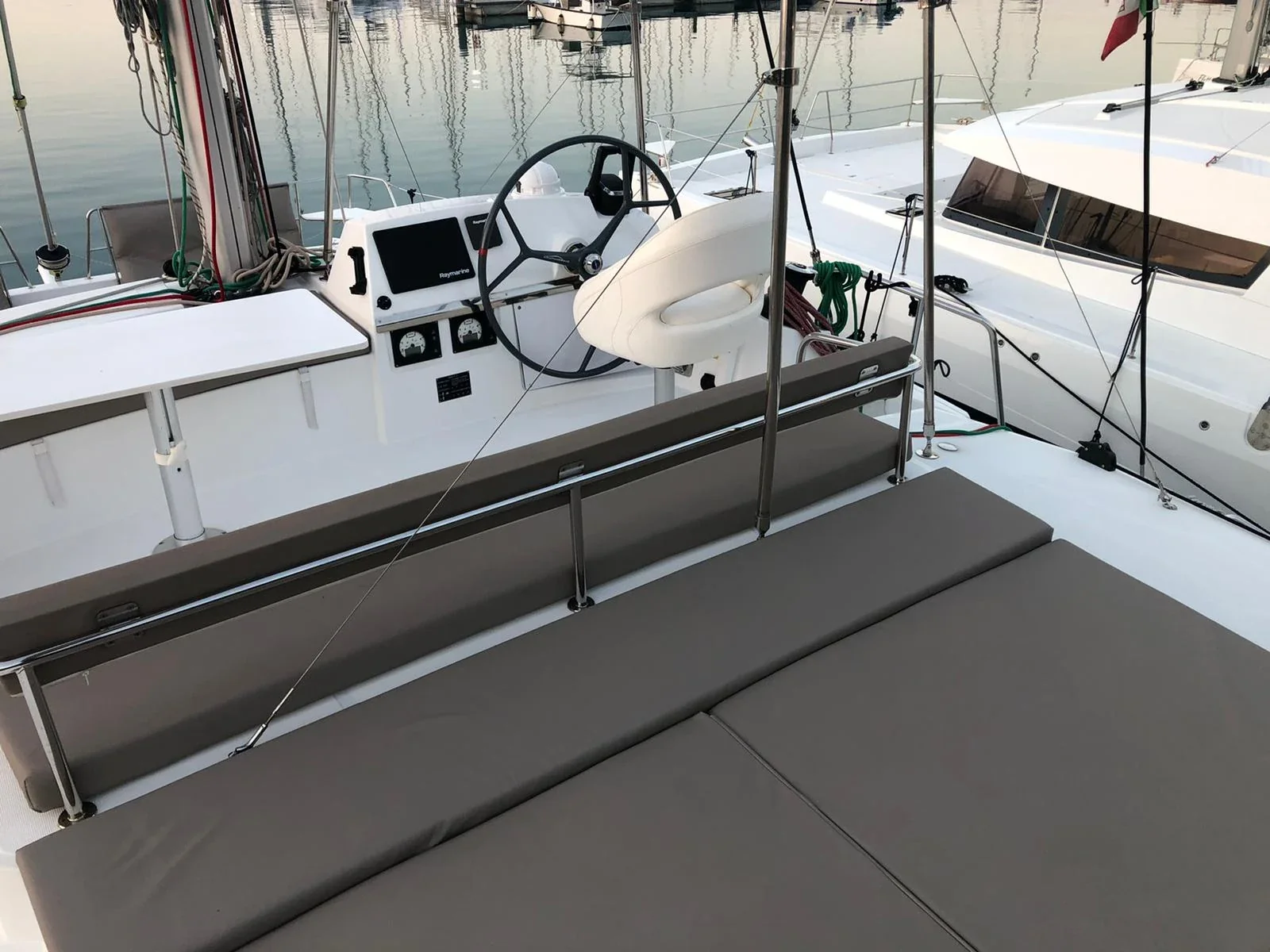Yacht CATANA Bali 4.3 - Aqua - Foto 1