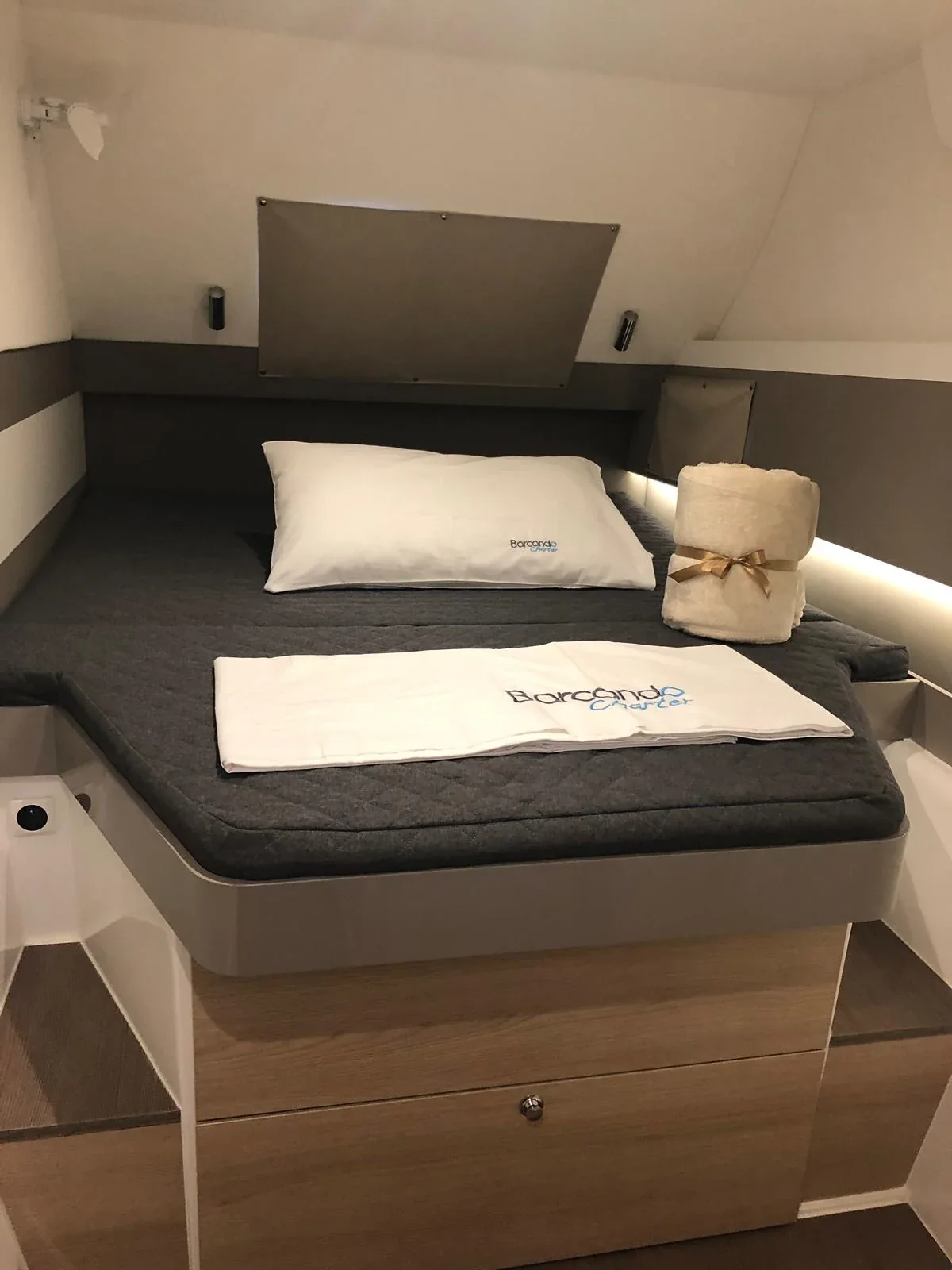 Yacht CATANA Bali 4.3 - Aqua - Foto 1