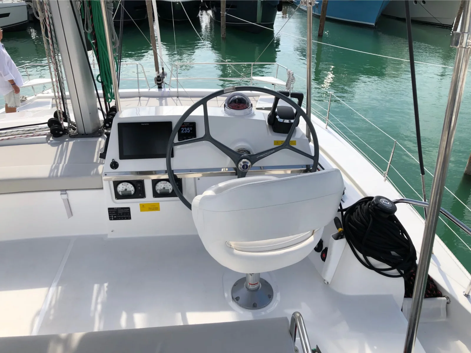 Yacht CATANA Bali 4.3 - Aqua - Foto 1