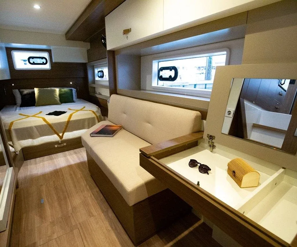 Yacht CATANA Bali 4.4 - Bliss