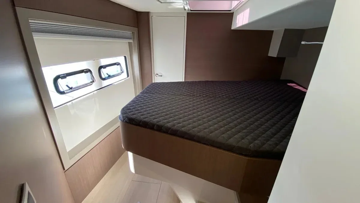 Yacht CATANA Bali 4.8 - Anna