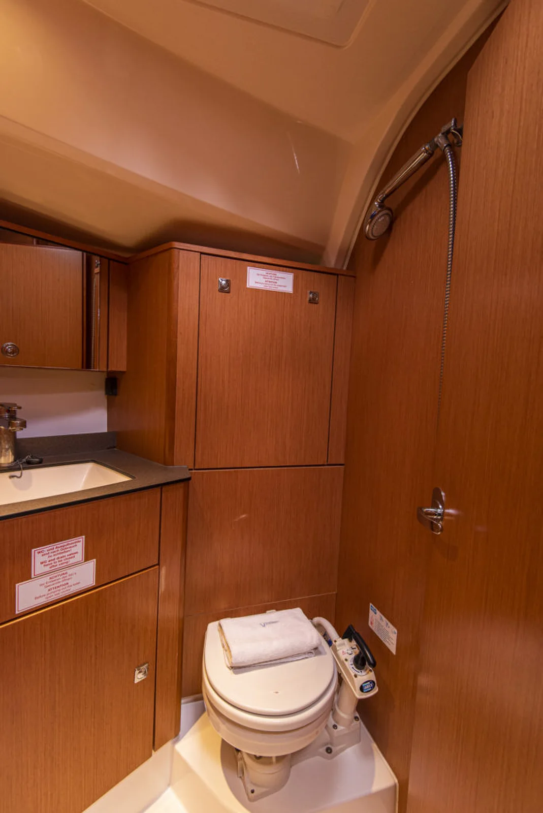 Yacht BAVARIA Cruiser 41 - Libeccio - Foto 1