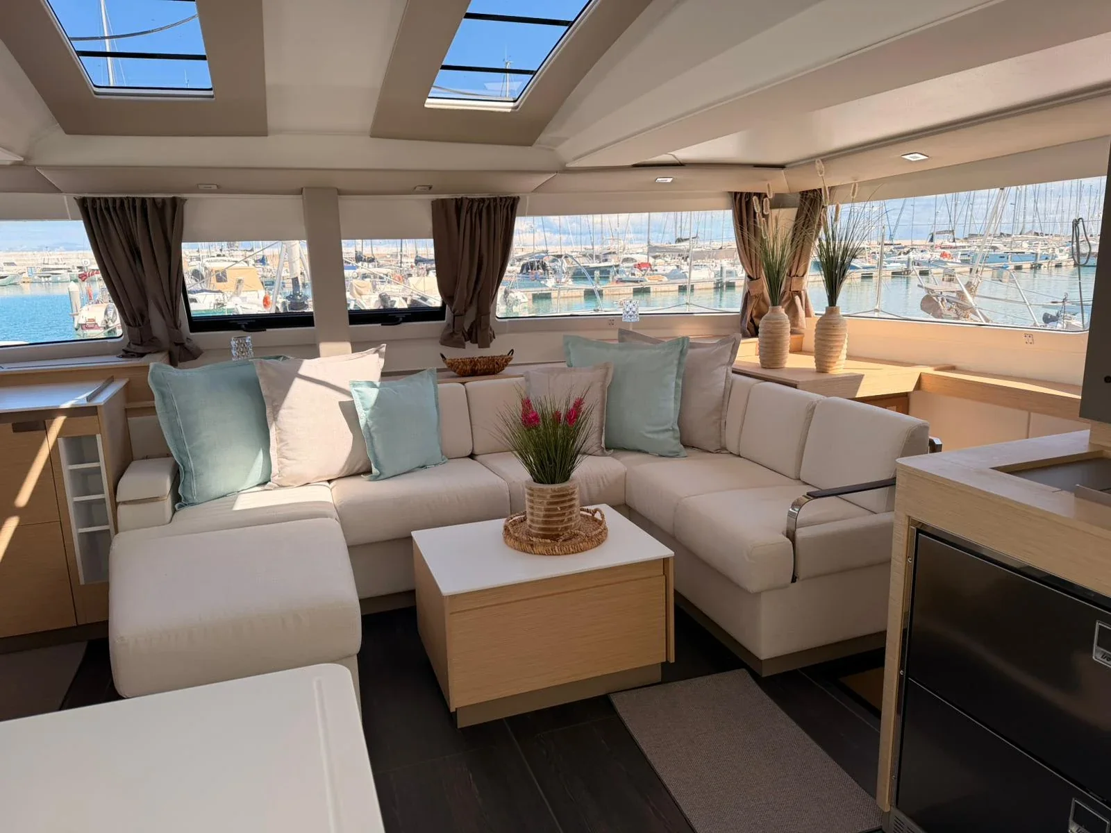 Yacht FOUNTAINE PAJOT Elba 45 - Blu Dolphin - Foto 1
