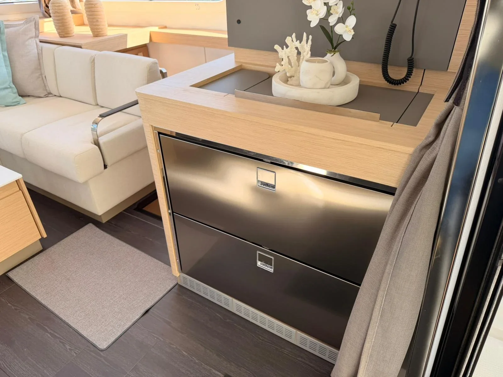 Yacht FOUNTAINE PAJOT Elba 45 - Blu Dolphin - Foto 1