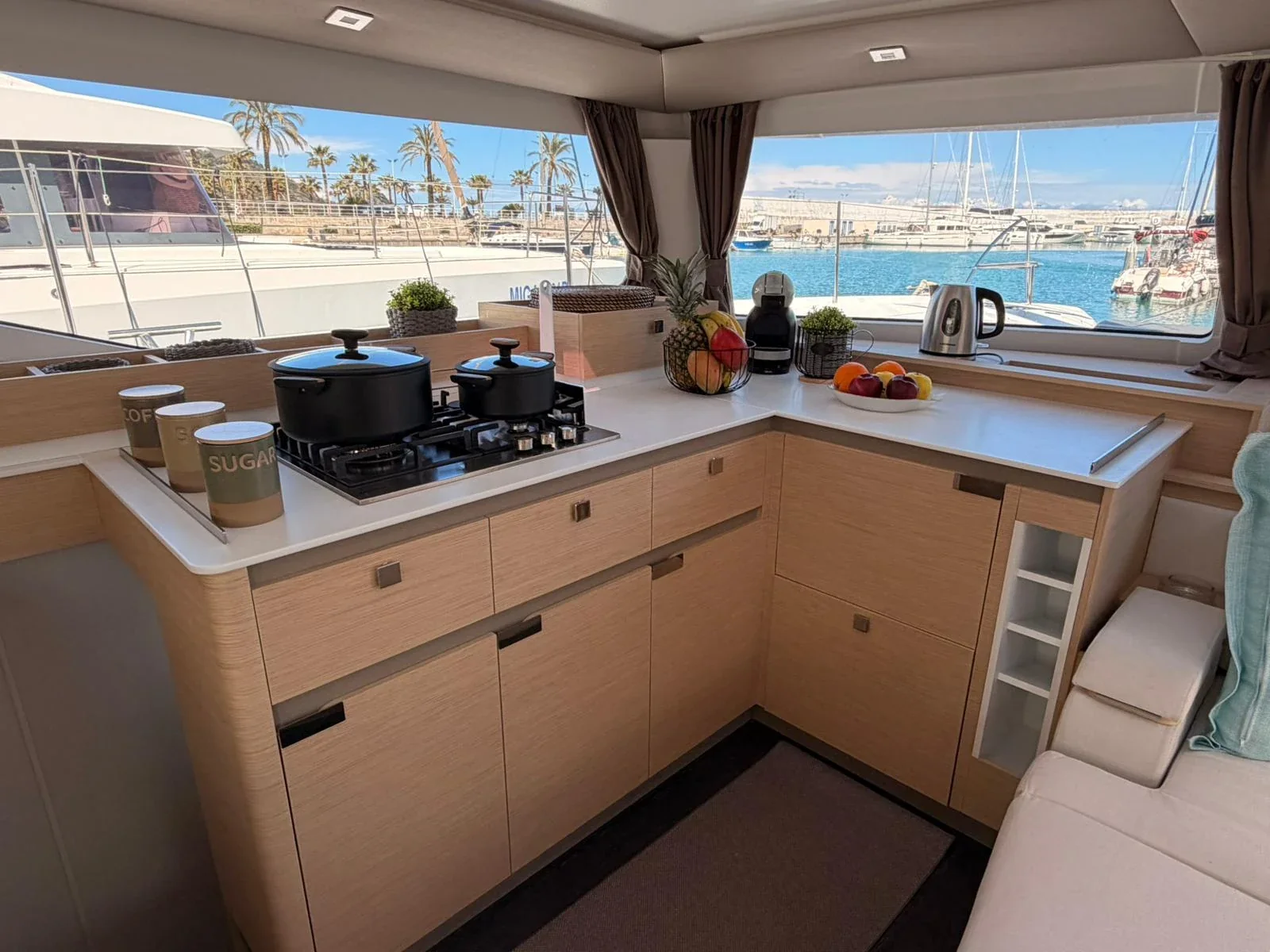 Yacht FOUNTAINE PAJOT Elba 45 - Blu Dolphin - Foto 1