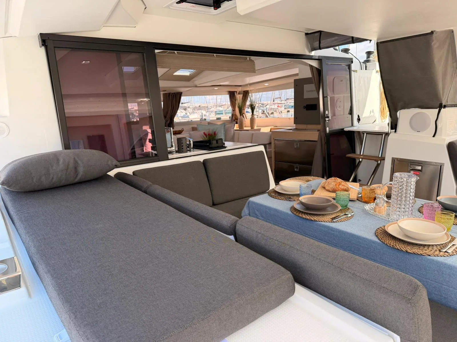 Yacht FOUNTAINE PAJOT Elba 45 - Blu Dolphin - Foto 1