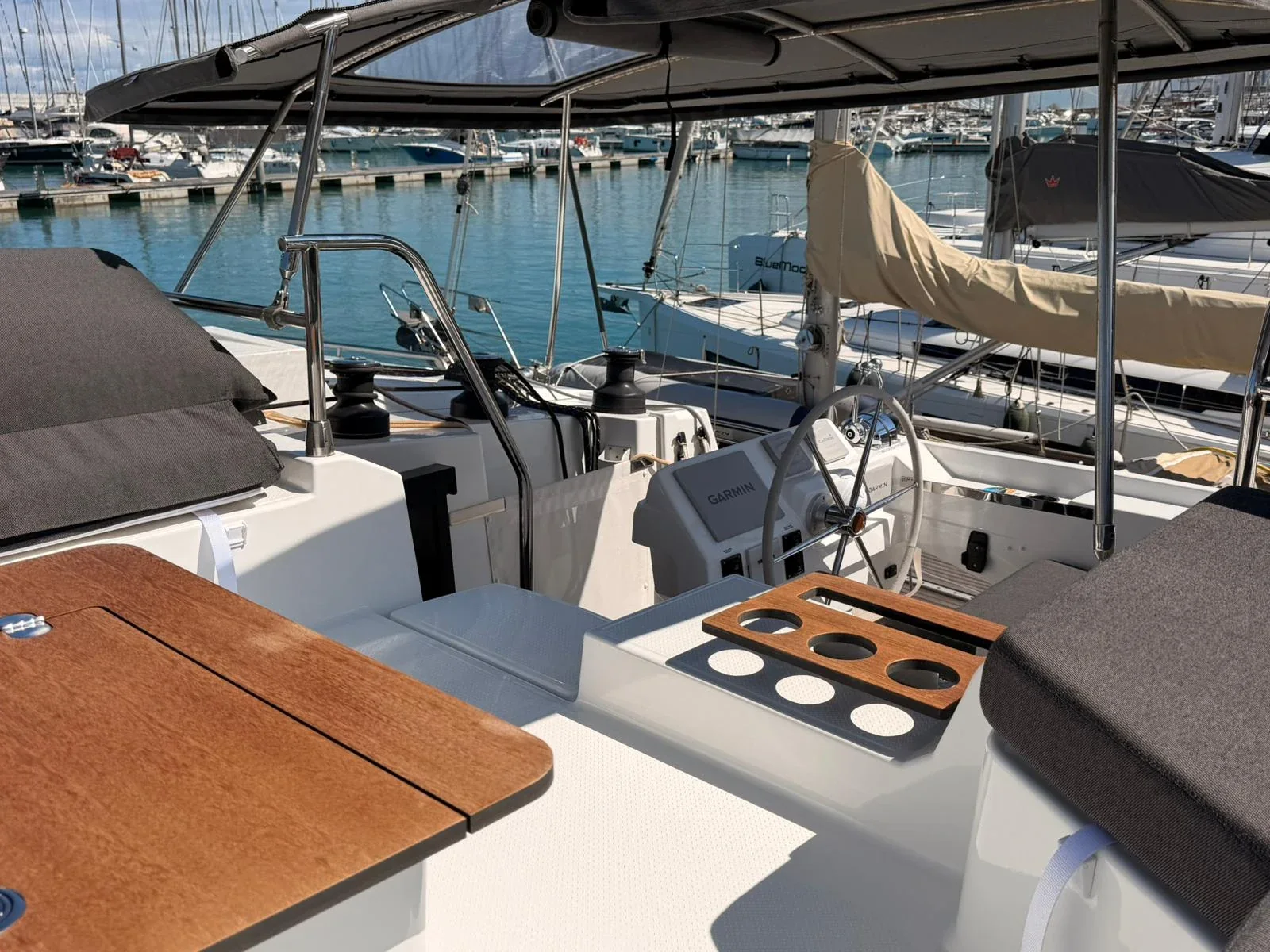 Yacht FOUNTAINE PAJOT Elba 45 - Blu Dolphin - Foto 1
