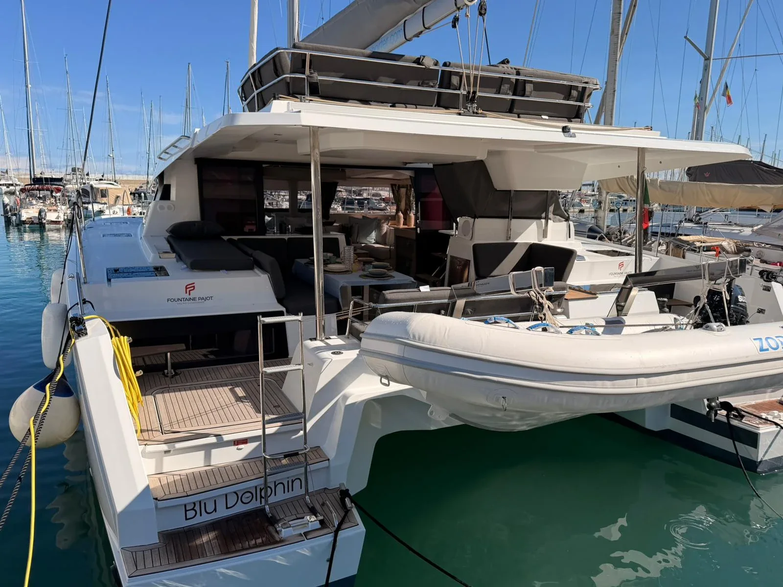 Yacht FOUNTAINE PAJOT Elba 45 - Blu Dolphin - Foto 1