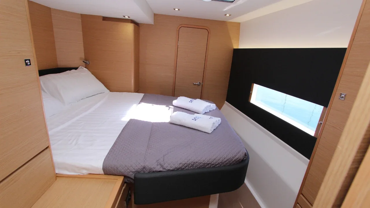 Yacht DUFOUR 48 Catamaran - Sonia