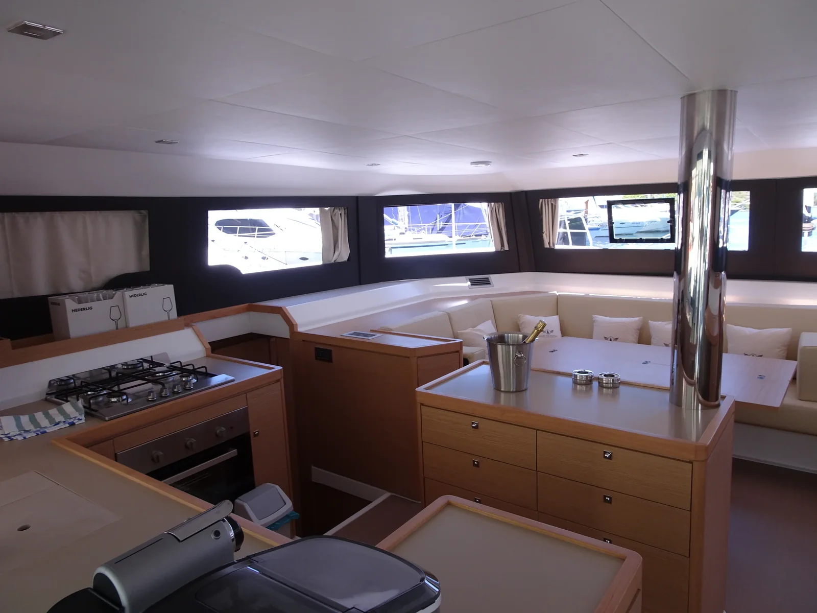 Yacht DUFOUR 48 Catamaran - Sonia - Foto 1