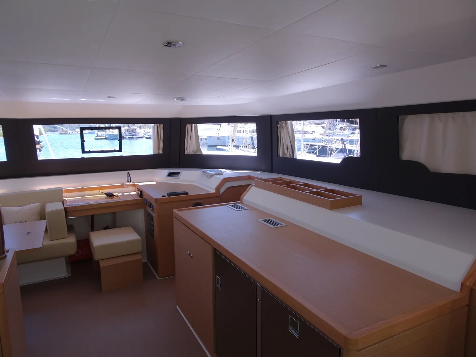 Yacht DUFOUR 48 Catamaran - Sonia - Foto 1