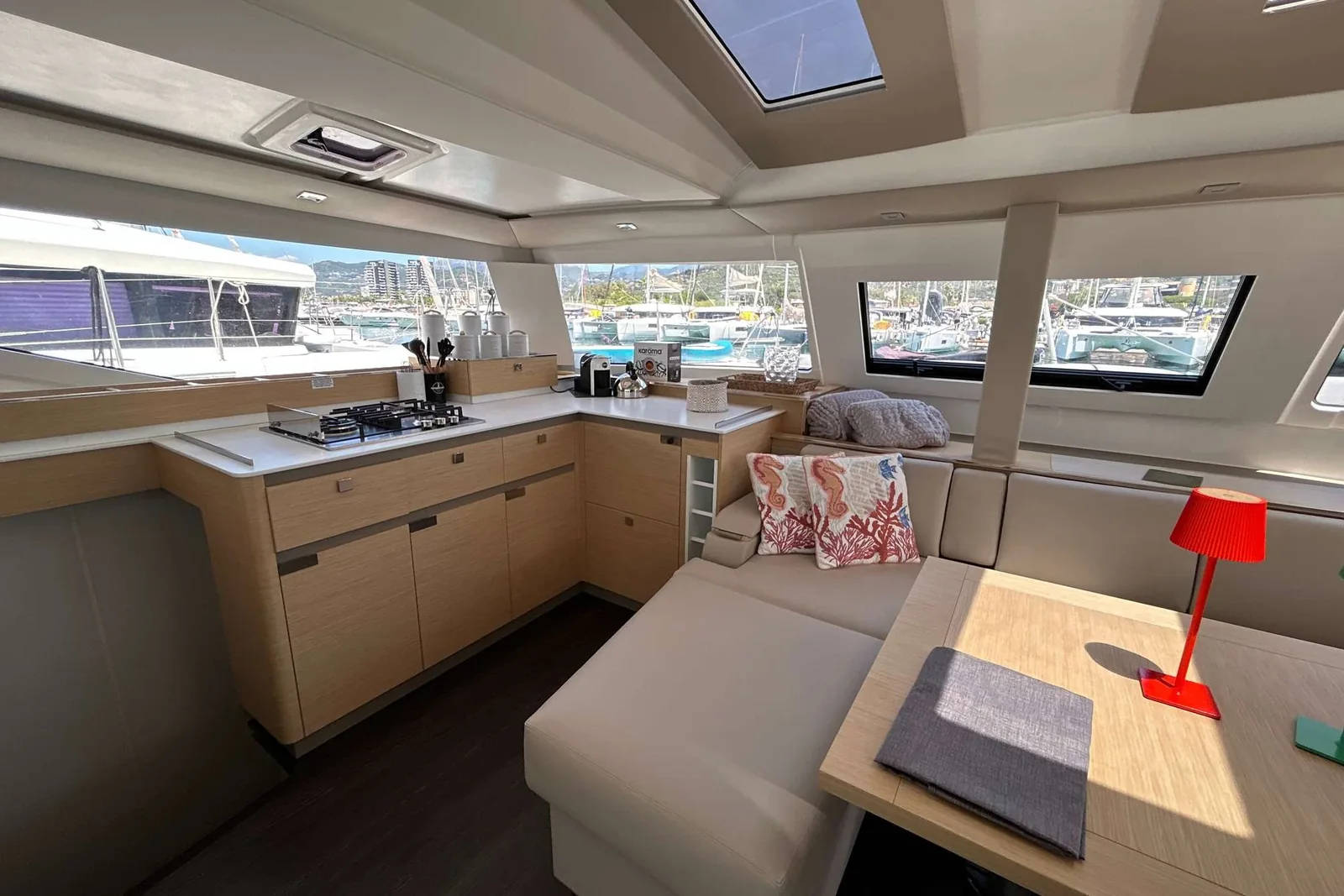 Yacht FOUNTAINE PAJOT Elba 45 - Krug - Foto 1