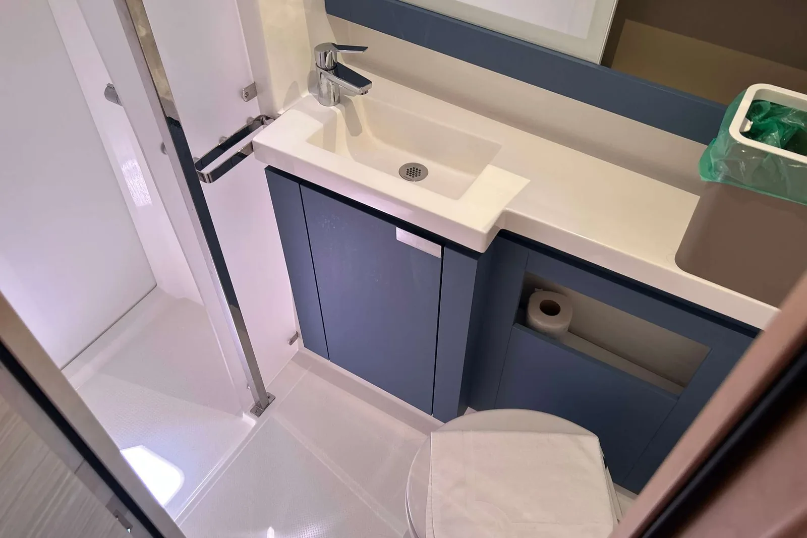 Yacht FOUNTAINE PAJOT Elba 45 - Krug - Foto 1