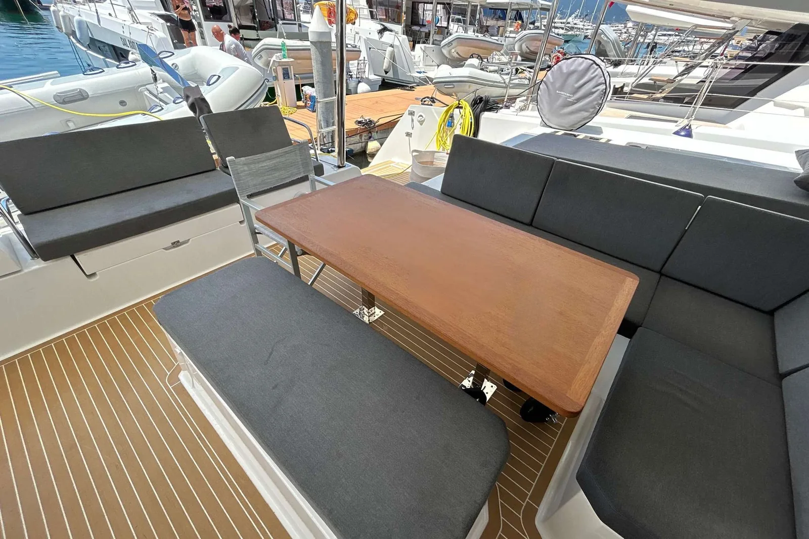 Yacht FOUNTAINE PAJOT Elba 45 - Krug - Foto 1