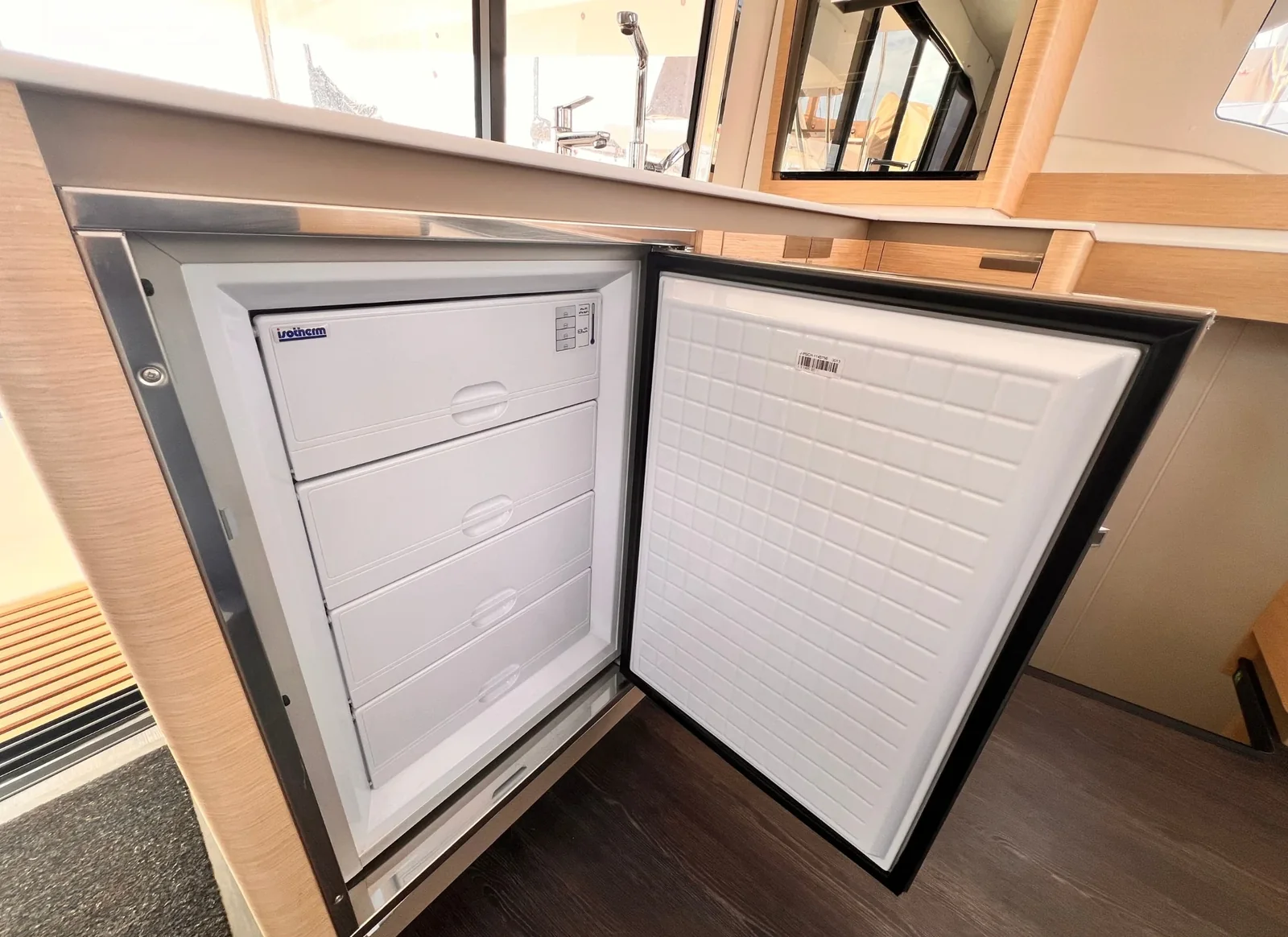 Yacht FOUNTAINE PAJOT Elba 45 - Nami - Foto 1