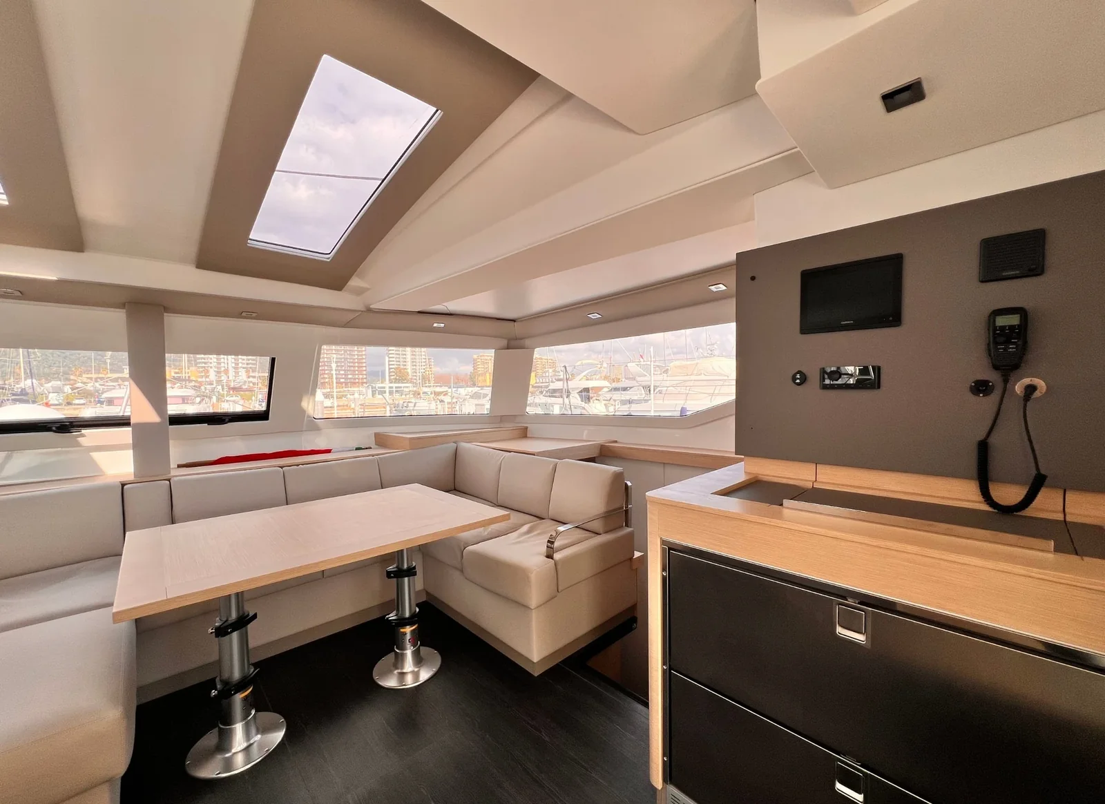 Yacht FOUNTAINE PAJOT Elba 45 - Nami - Foto 1