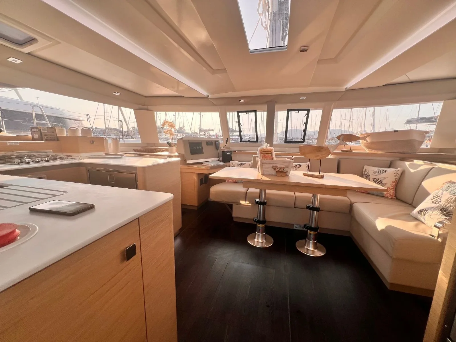 Yacht FOUNTAINE PAJOT Astrea 42 - Bollinger - Foto 1