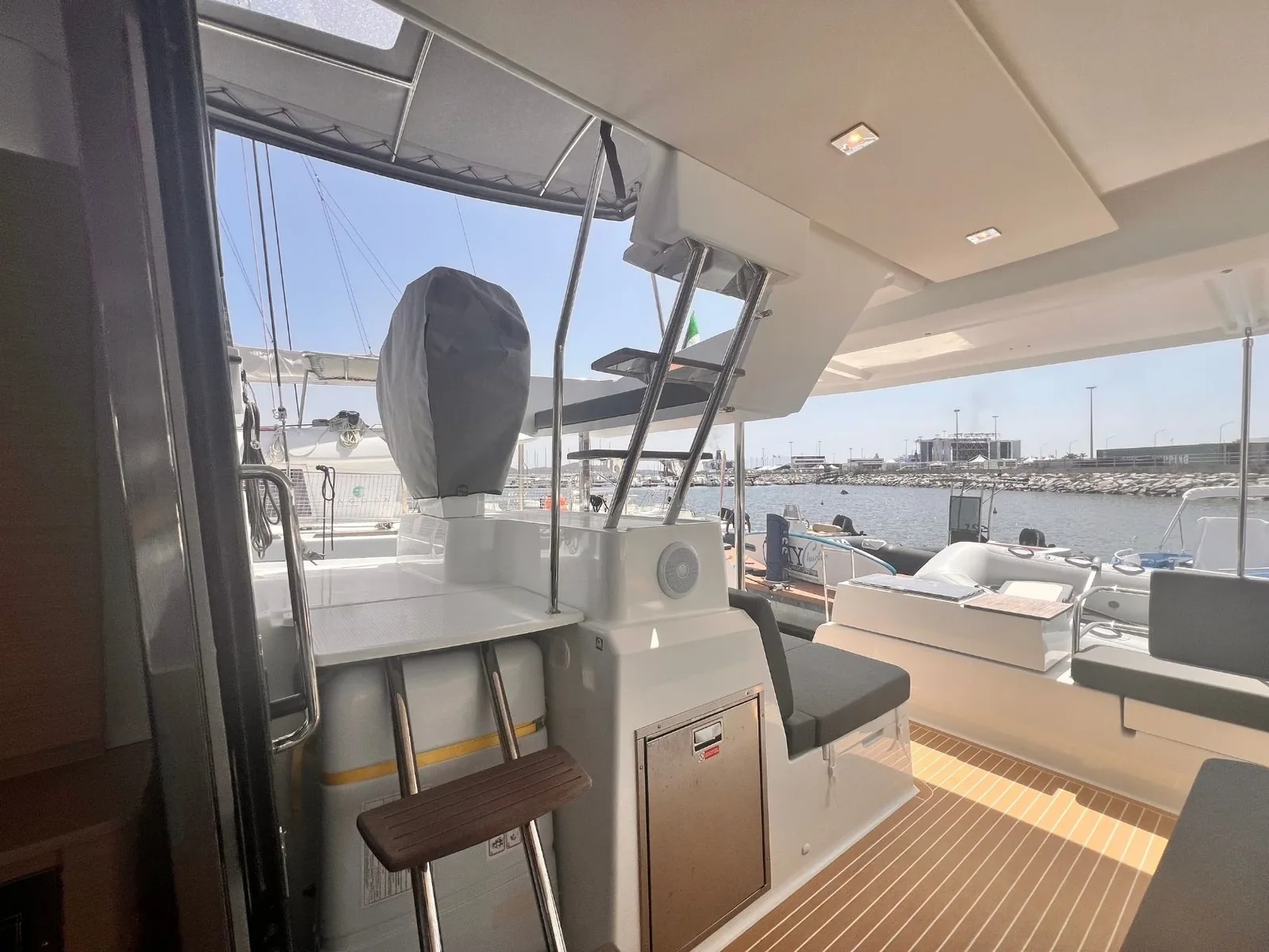 Yacht FOUNTAINE PAJOT Astrea 42 - Bollinger - Foto 1