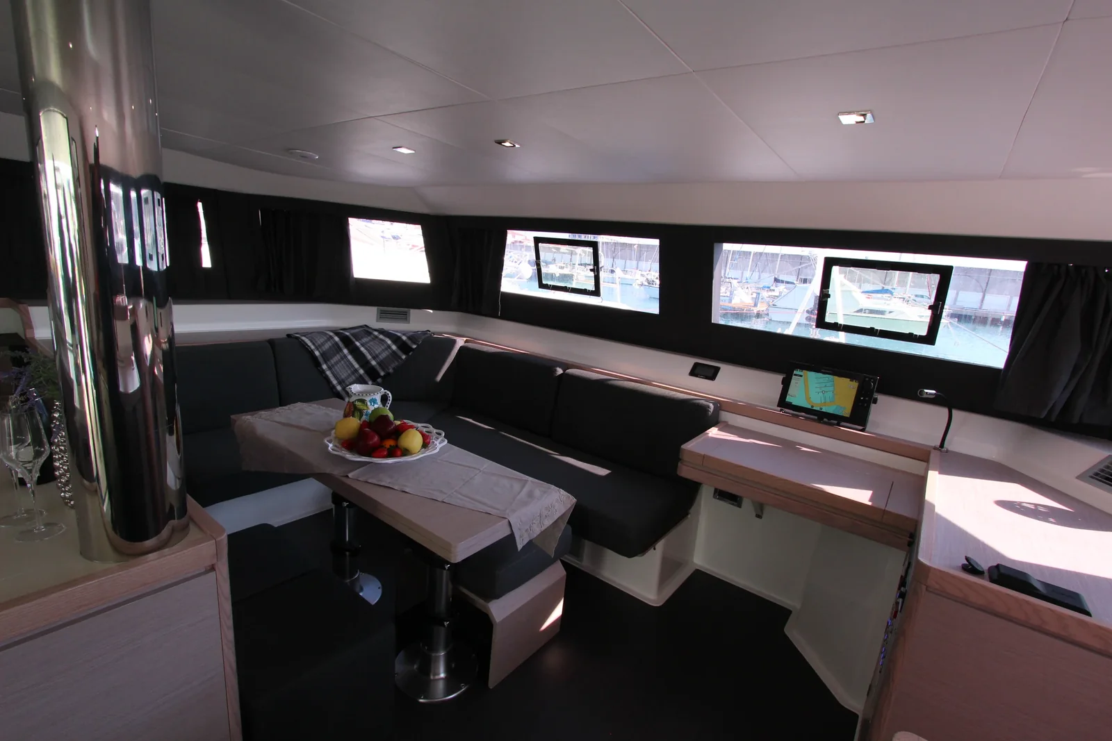 Yacht DUFOUR 48 Catamaran - Lublu - Foto 1