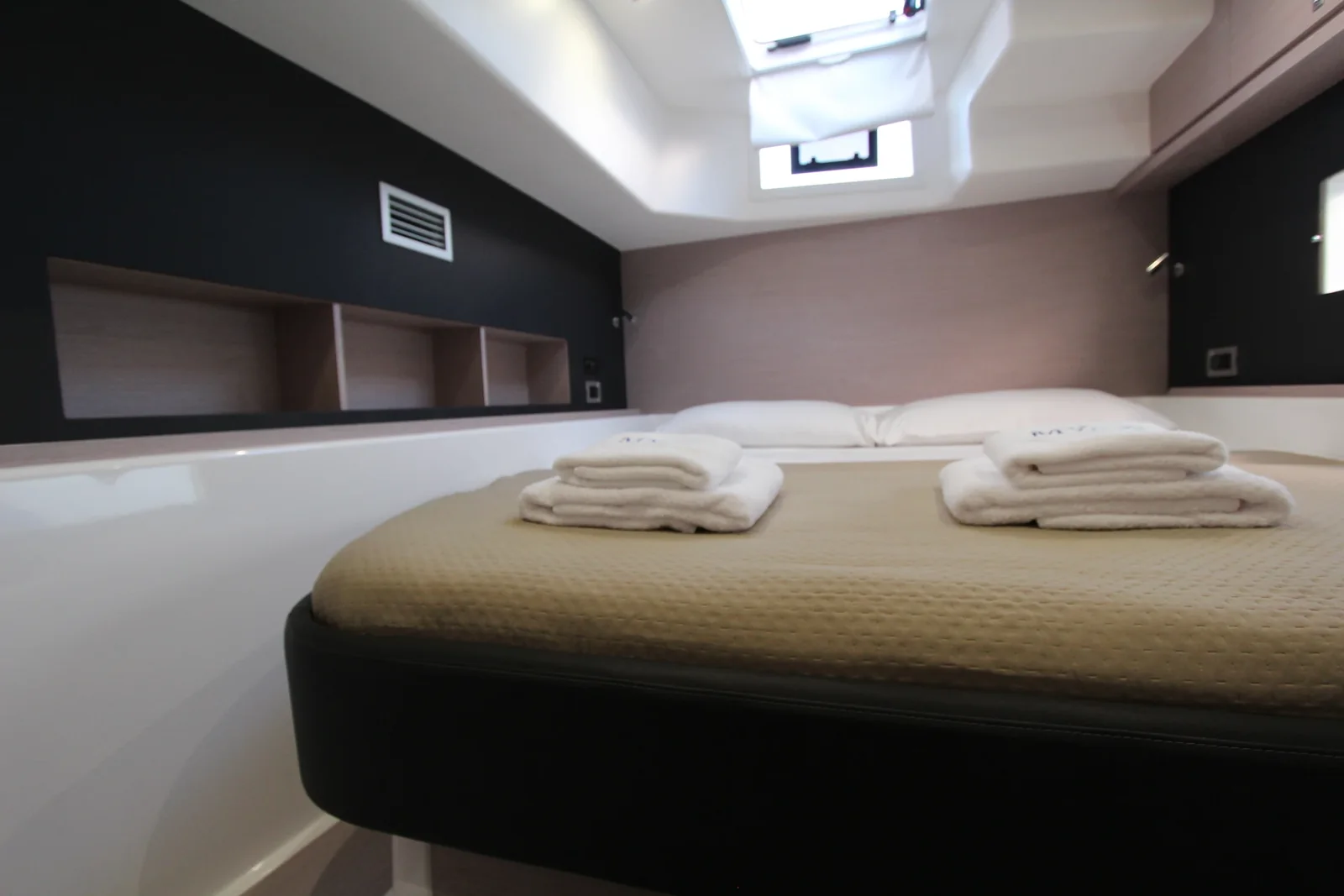 Yacht DUFOUR 48 Catamaran - Lublu - Foto 1