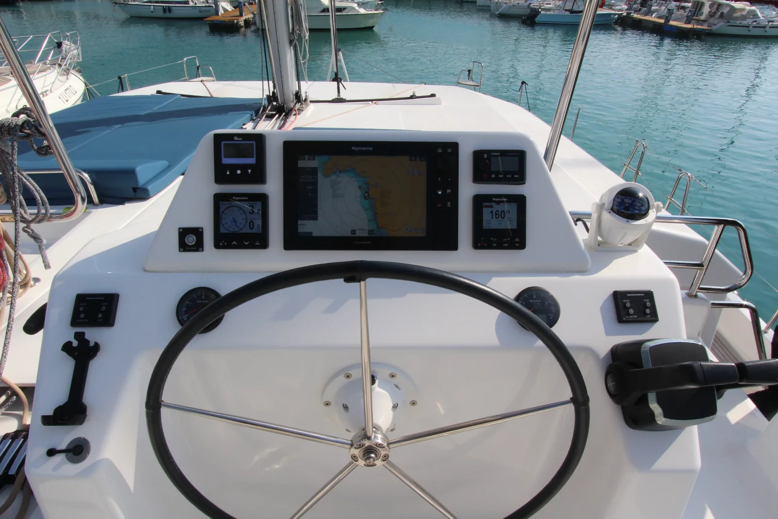 Yacht DUFOUR 48 Catamaran - Lublu - Foto 1