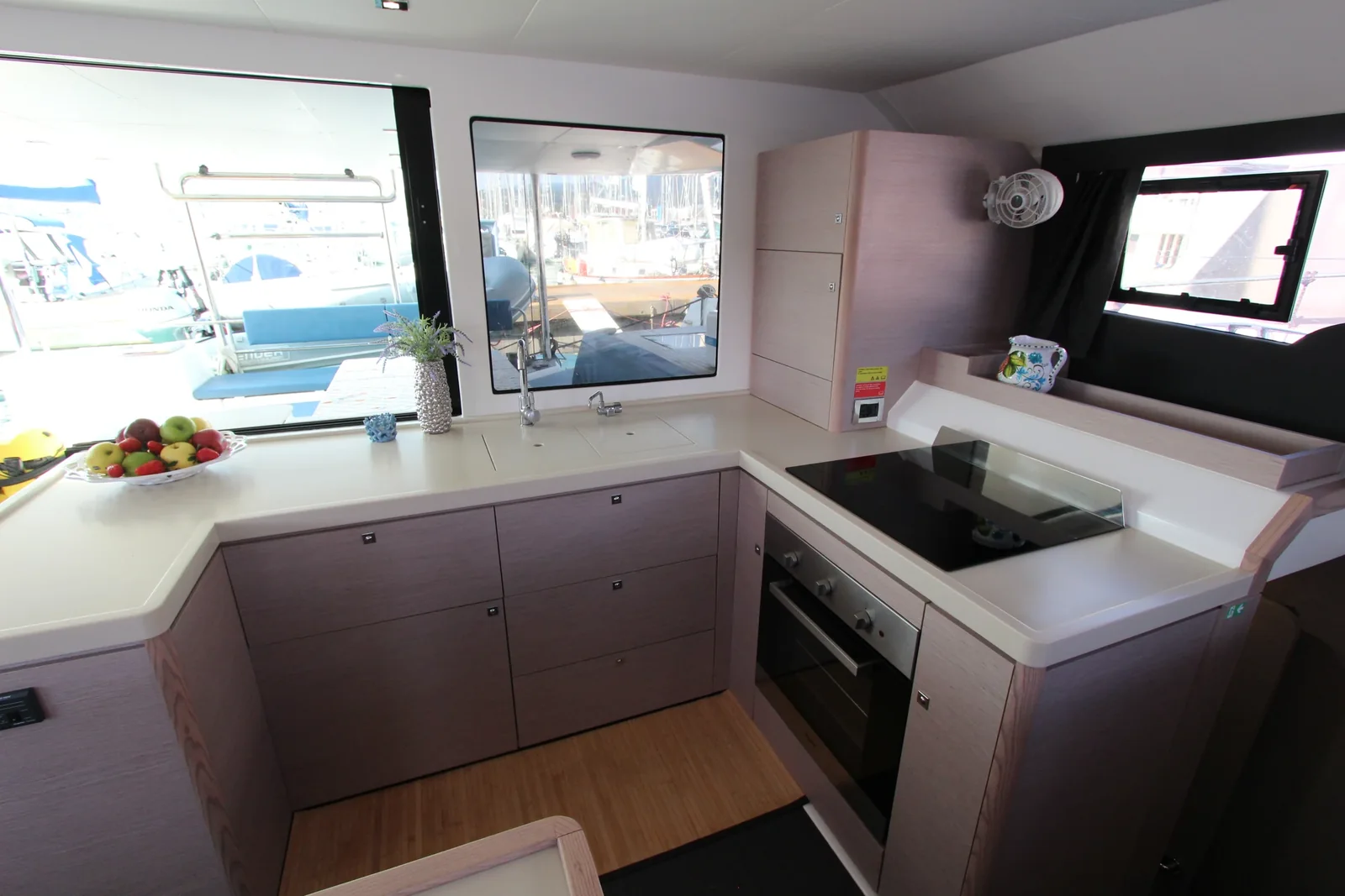 Yacht DUFOUR 48 Catamaran - Lublu - Foto 1