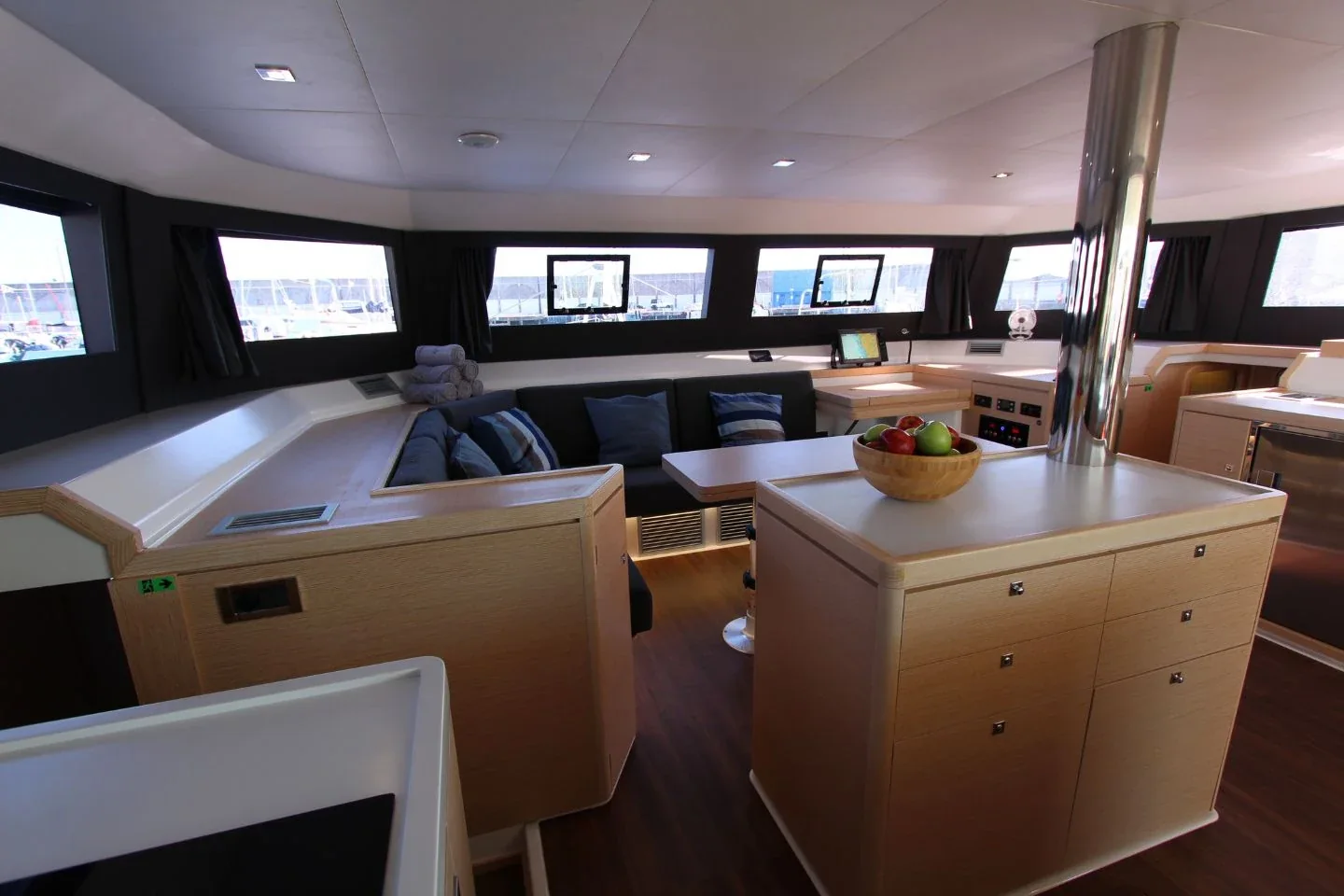 Yacht DUFOUR 48 Catamaran - Stella - Foto 1