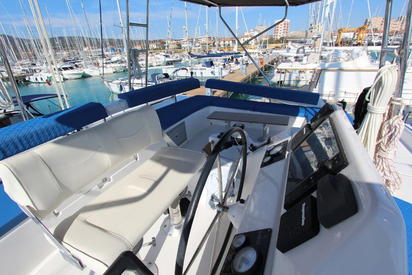 Yacht DUFOUR 48 Catamaran - Stella - Foto 1