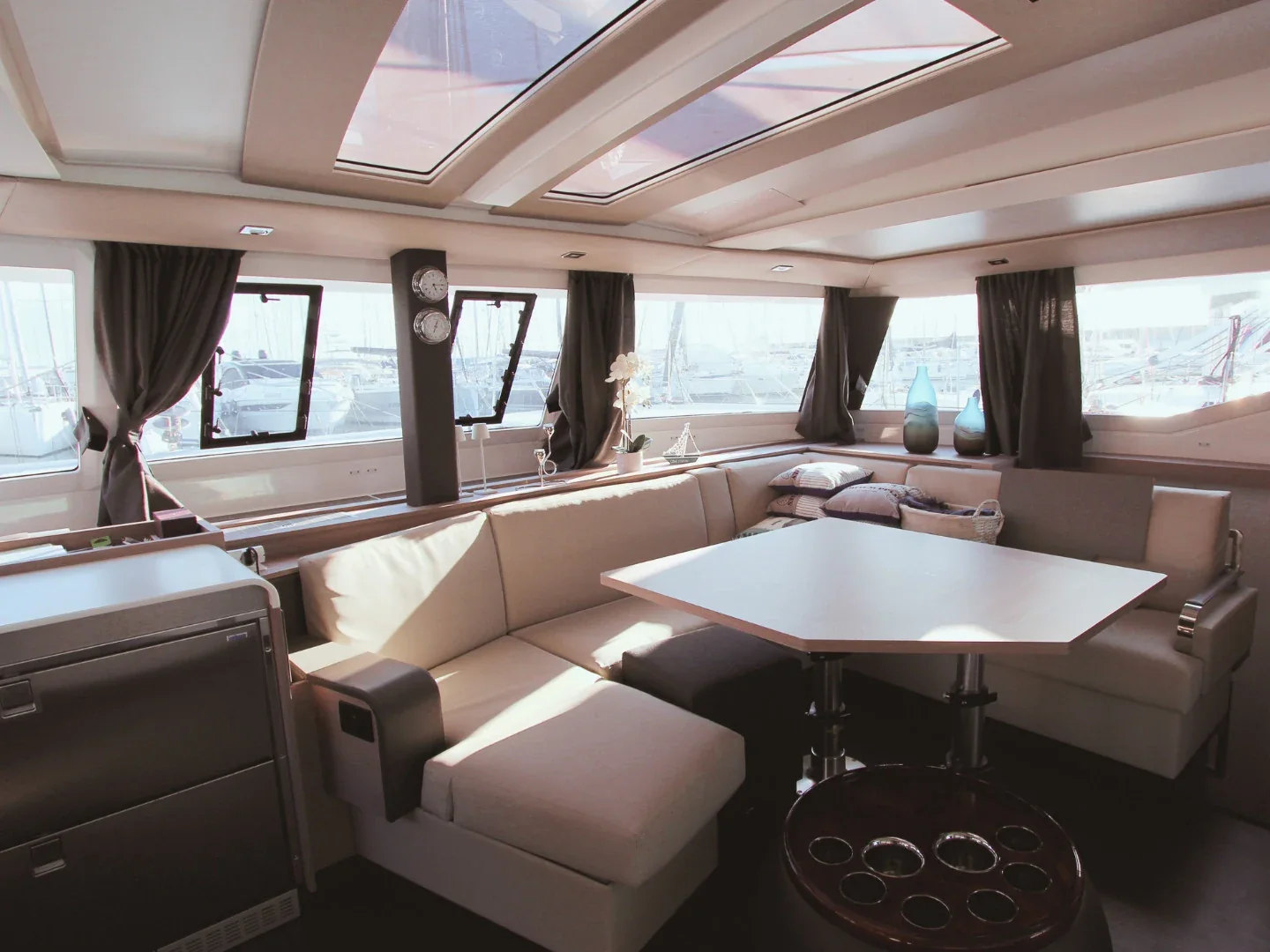 Yacht FOUNTAINE PAJOT Tanna 47 - Sonrisa - Foto 1
