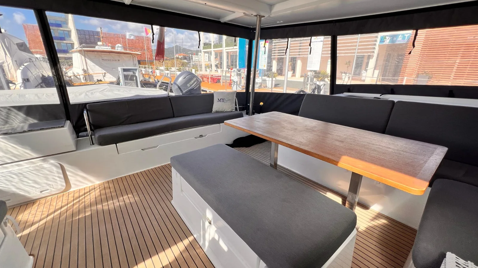 Yacht FOUNTAINE PAJOT Tanna 47 - Sonrisa - Foto 1