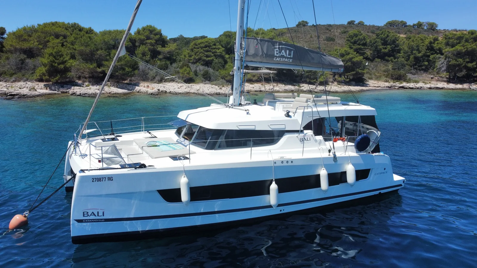 Yacht CATANA Bali Catspace - Moje Sunce