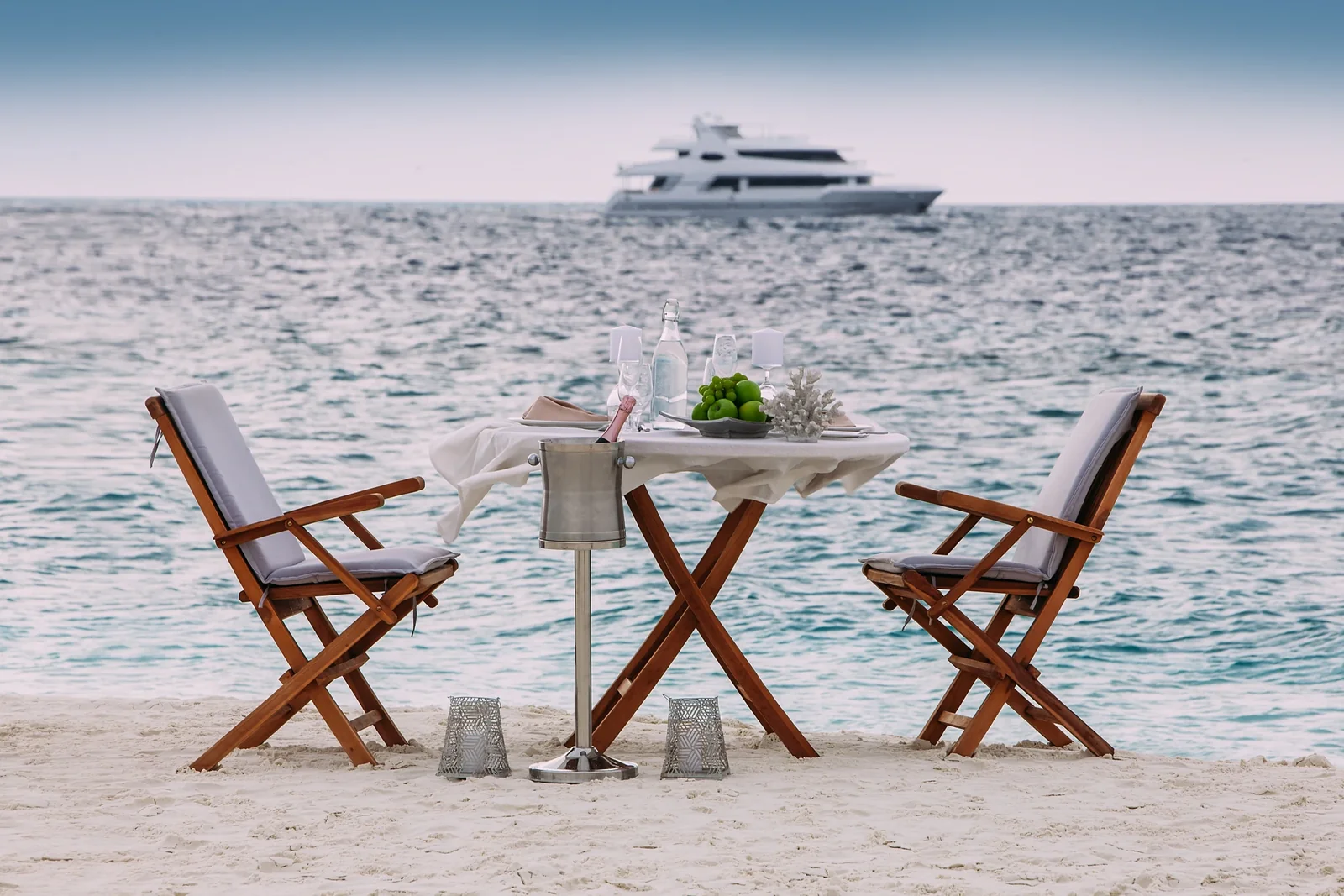 Yacht SALTED FIBER WORKS Luxury Motor Yacht - Alice - Foto 2